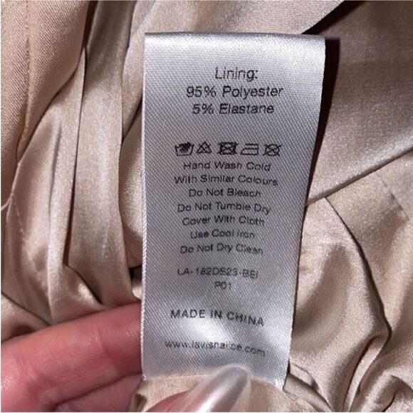 Lavish Alice NWT ONE-SHOULDER FAUX WRAP DRESS IN CHAMPAGNE Size 2 - Picture 7 of 9